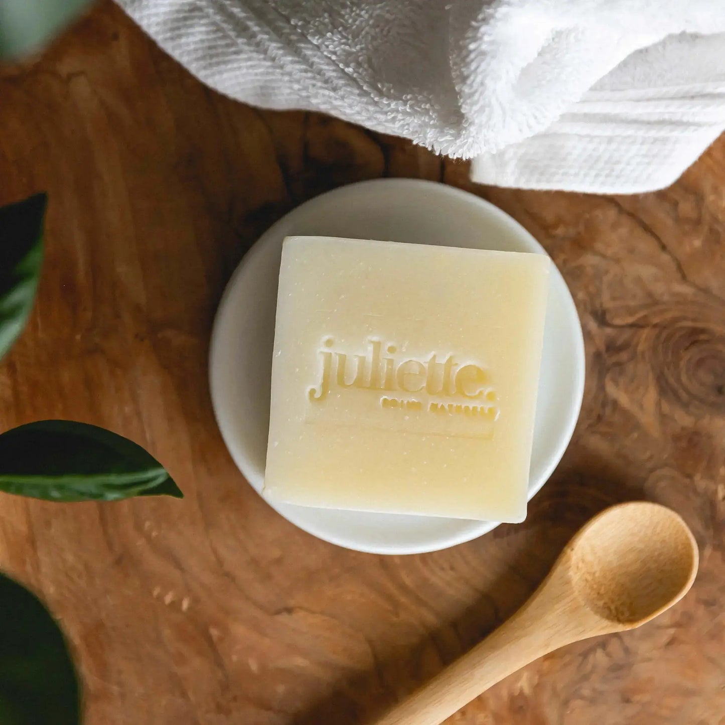 Savon bio naturel | Savon de Bonne-Maman juliette. Natural Cosmetics : nettoyant visage corps saponifié à froid | Cosmétiques bio naturels Belgique Luxembourg France