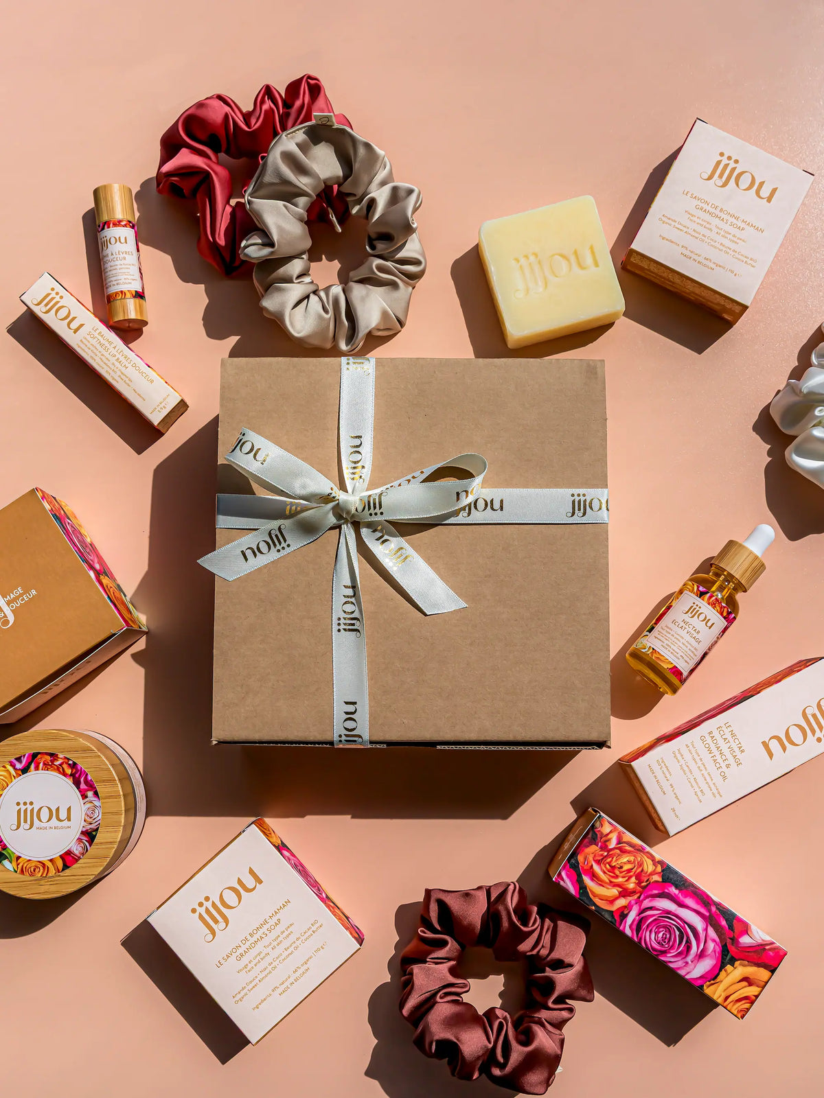 Idées cadeau pour femme qui a déjà tout : coffret, trousse et accessoires beauté Jijou