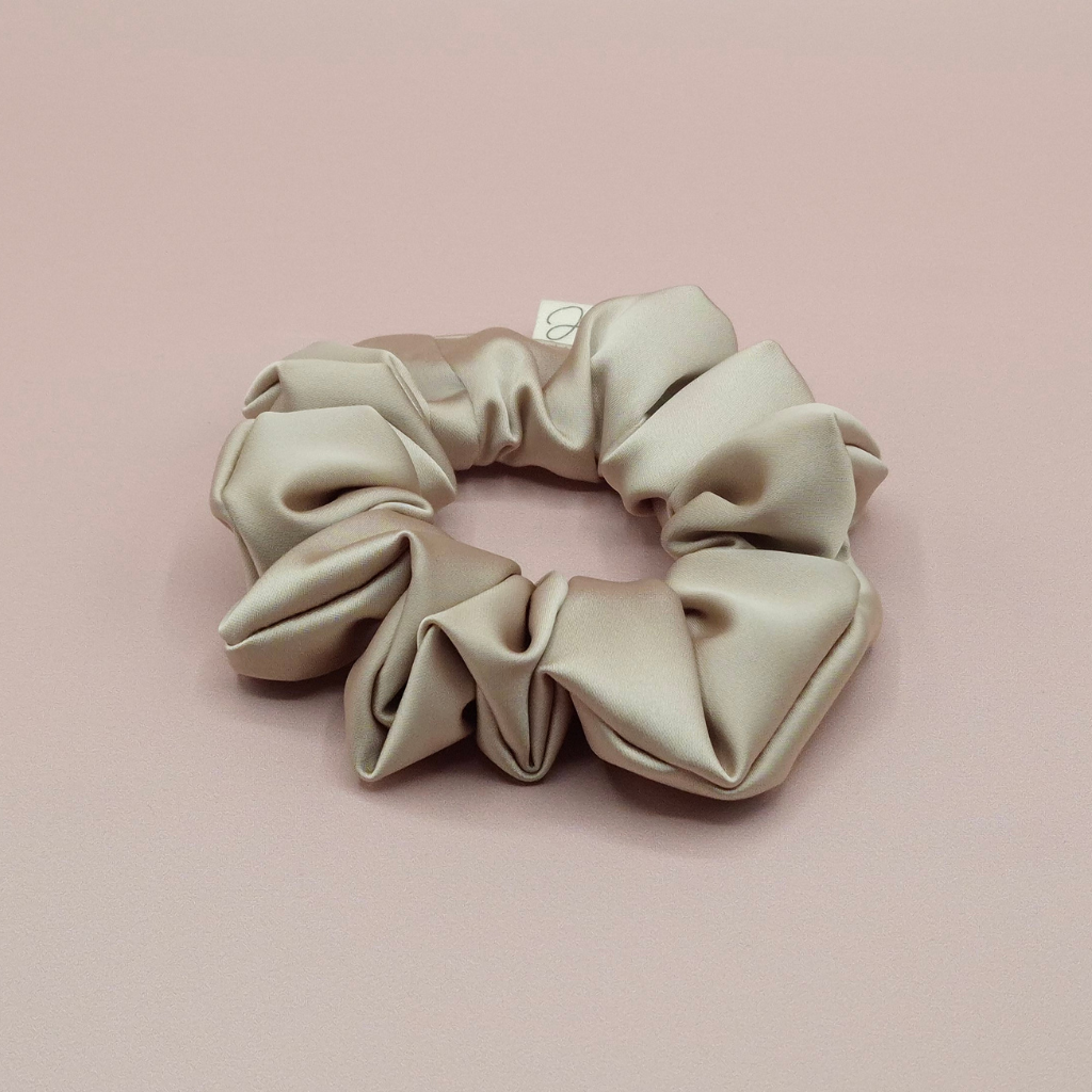 Chouchou en satin fait main (3 coloris) JIJOU®