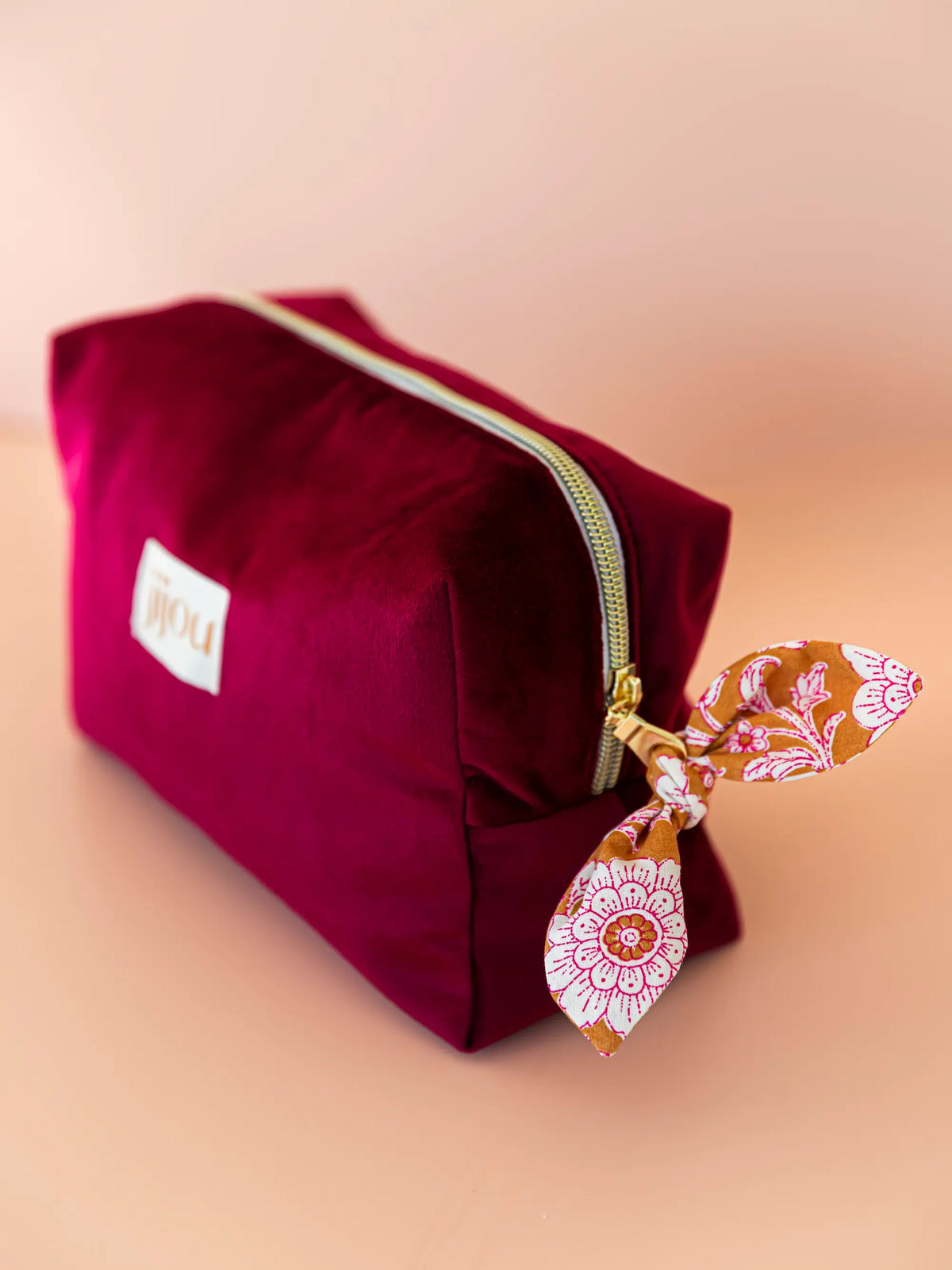 Grande trousse de toilette femme en velours bordeaux Jijou – édition limitée - noeud en tissu fleuri
