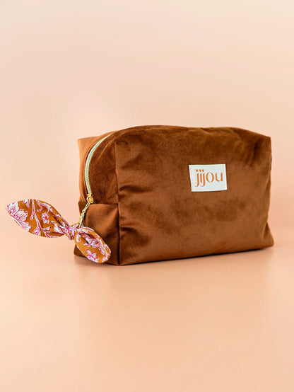 Grande trousse de toilette femme en velours couleur écureuil Jijou – édition limitée