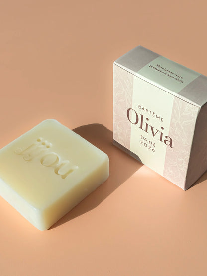 Idée cadeau personnalisé invités  baptême : Savon personnalisé JIJOU® Belgique France Luxembourg écru rose pâle